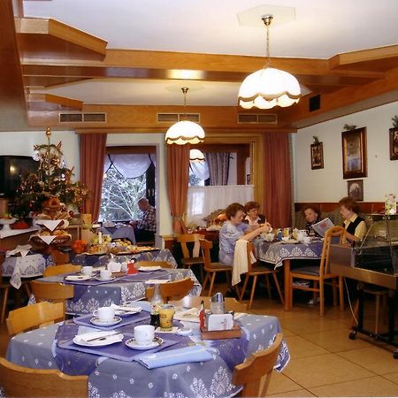 Gasthof Pension St. Wolfgang Kirchberg am Wechsel Zewnętrze zdjęcie