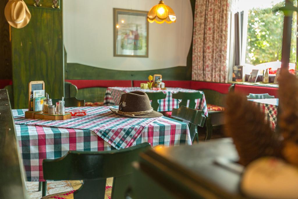 Gasthof Pension St. Wolfgang Kirchberg am Wechsel Zewnętrze zdjęcie